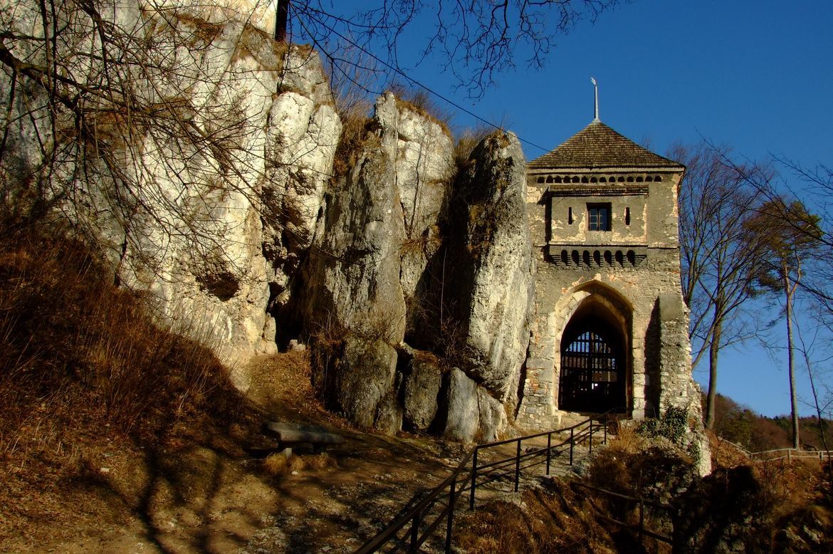 Замок в Ойцові